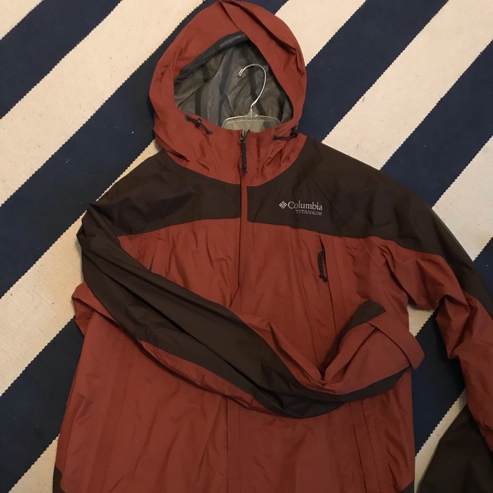 Columbia titanium rain jacket